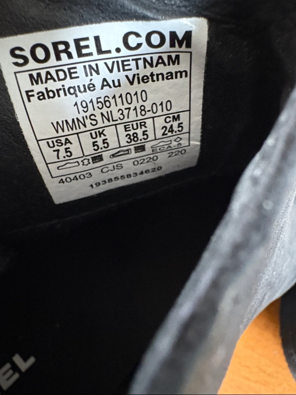 Sorel Emelie Black Chelsea Leather Boots with Gray Elastic Panel Size 7.5 - Picture 11 of 13
